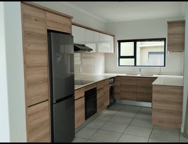 3 BEDROOM APARTMENT TO LET IN WATERFALL